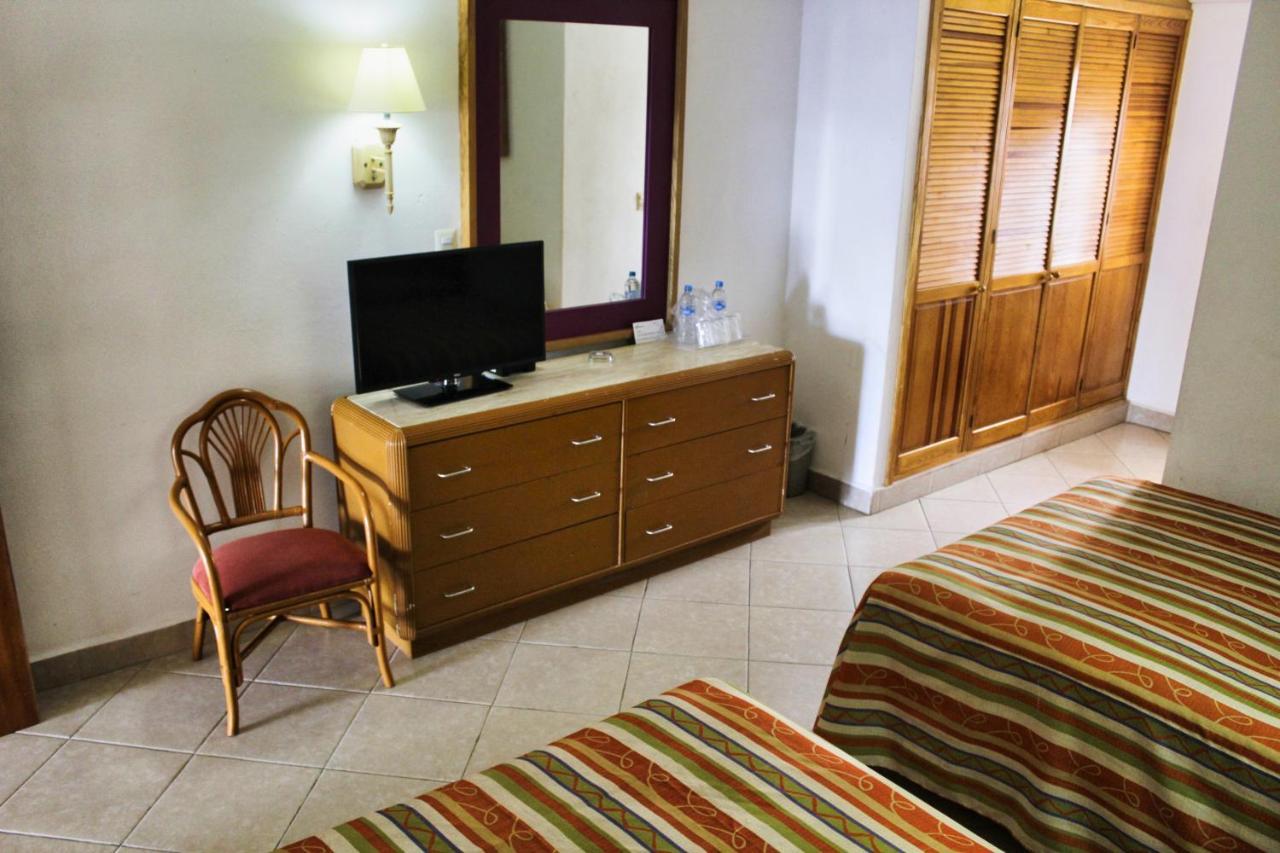 Tropicana Hotel ปูแอร์โตบาญาร์ตา ภายนอก รูปภาพ